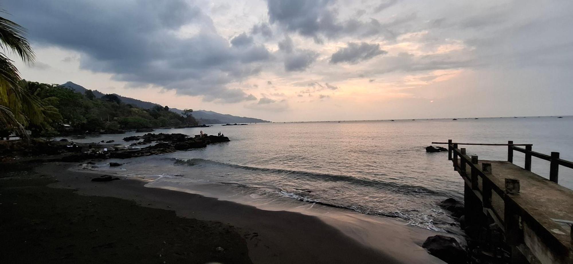 Hotel Cipunaga Ciemas 外观 照片